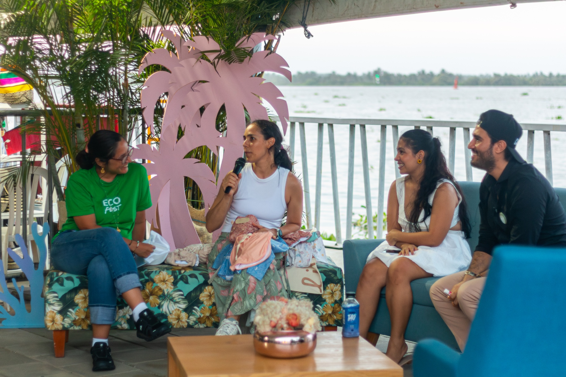 Conversatorio EcoFest junto a la ciénaga